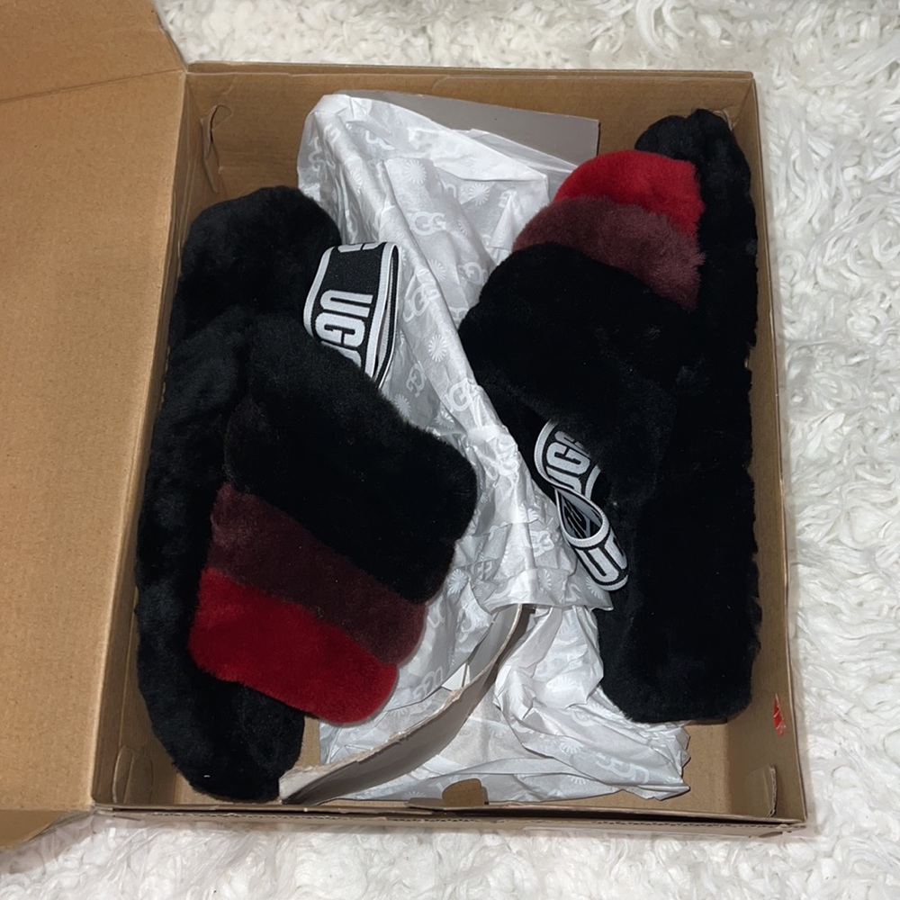 Ugg yeah slides tricolor